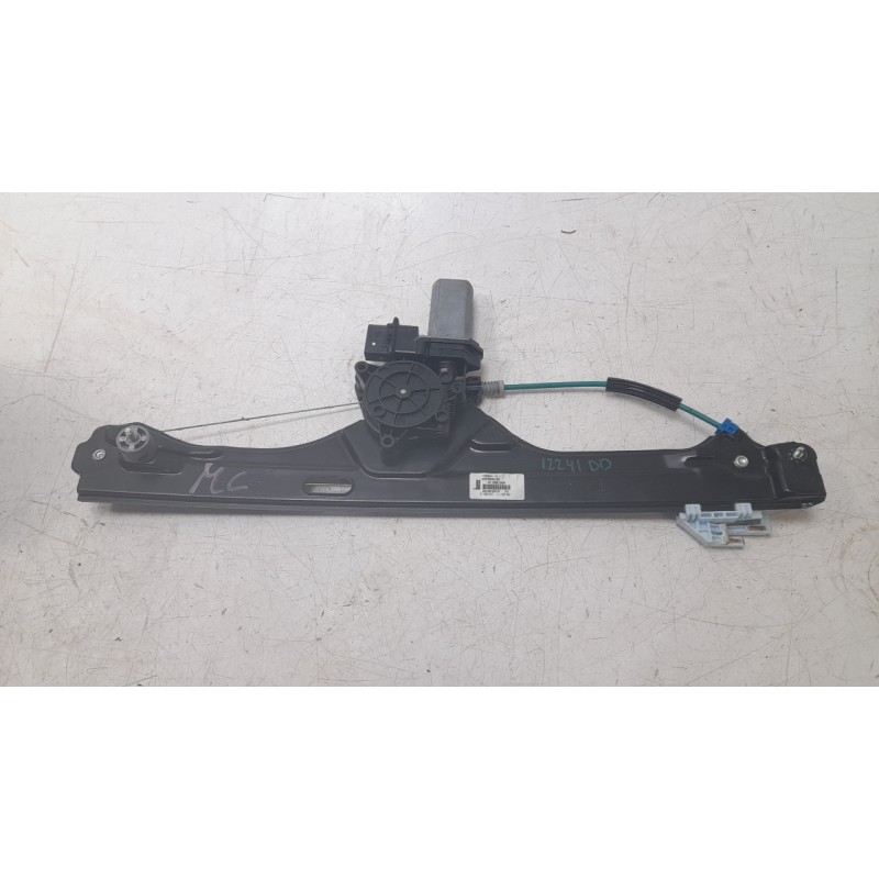 Recambio de elevalunas delantero derecho para bmw 2 active tourer (f45) 218 d referencia OEM IAM 51337490192  106063716