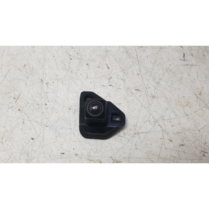 Recambio de camara vision trasera para toyota corolla station wagon (_e21_) 2.0 hybrid (mzeh12) referencia OEM IAM 8679002210  
