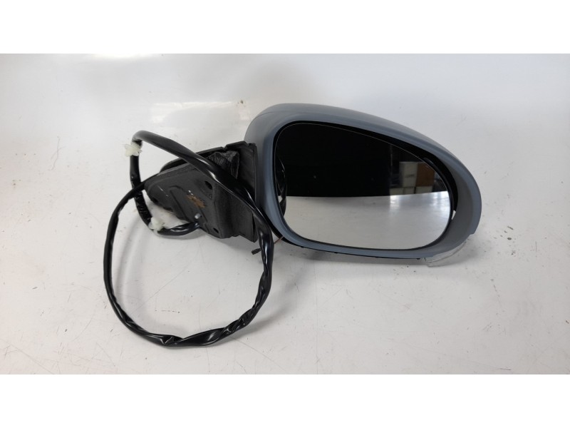 Recambio de retrovisor derecho para volkswagen passat berlina (3c2) referencia OEM IAM 3C1857508CL9B9 1052341015 VG0547323