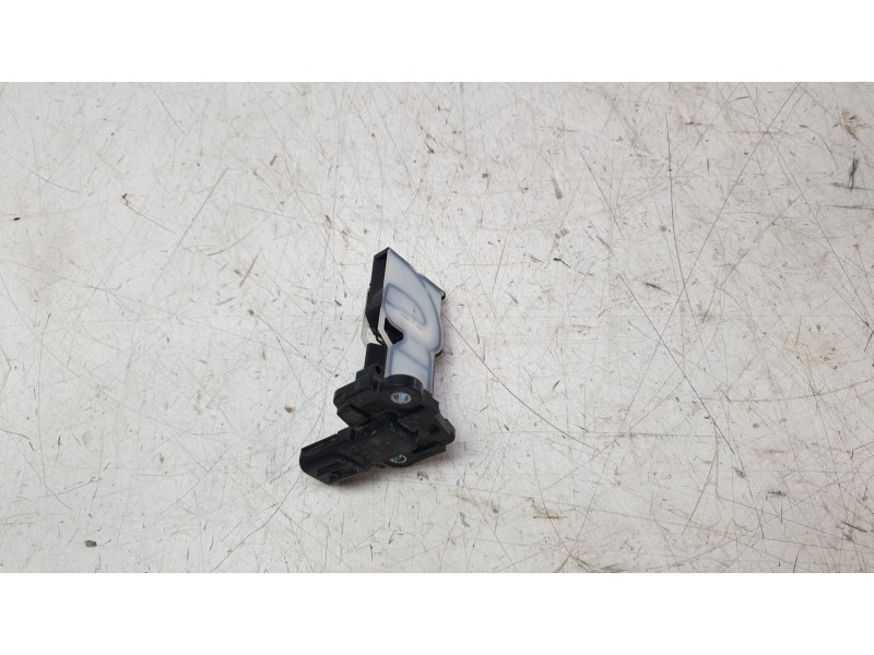 Recambio de caudalimetro para toyota corolla station wagon (_e21_) 2.0 hybrid (mzeh12) referencia OEM IAM 22204F2010  SNF220N68T