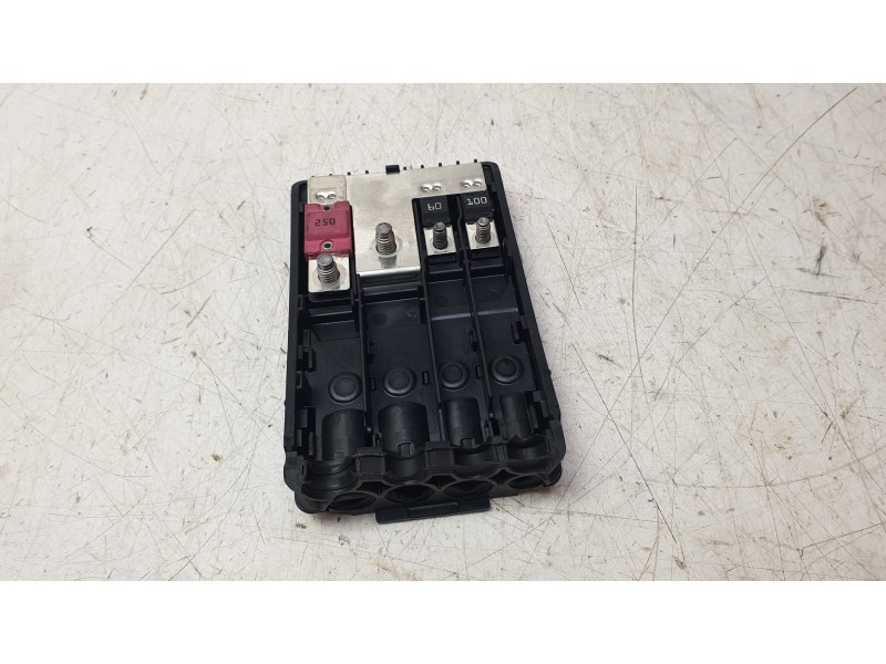 Recambio de caja reles / fusibles para bmw 2 active tourer (f45) 218 d referencia OEM IAM 932102202  