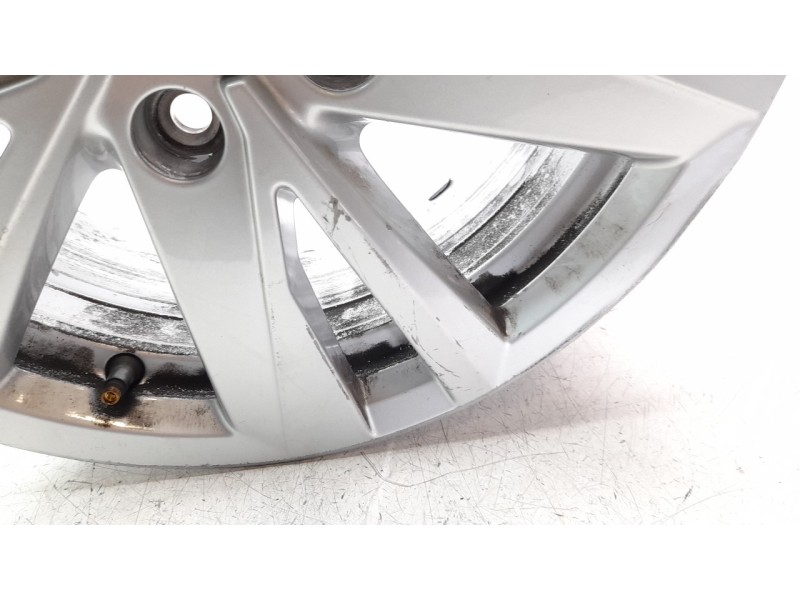 Recambio de llanta para volkswagen touran (5t1) edition bmt referencia OEM IAM 5TA601025Q  