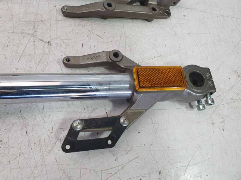 Recambio de tija para zontes motorcycles zt125 -u referencia OEM IAM 1111200-031000  