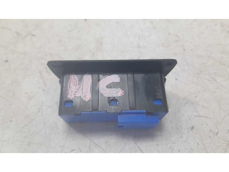Recambio de interruptor para bmw 2 active tourer (f45) 218 d referencia OEM IAM 927511902  