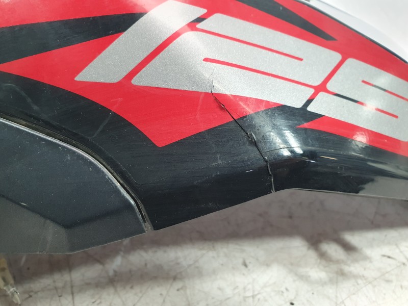 Recambio de carenado delantero derecho para zontes motorcycles zt125 -u referencia OEM IAM 4041201-067052  