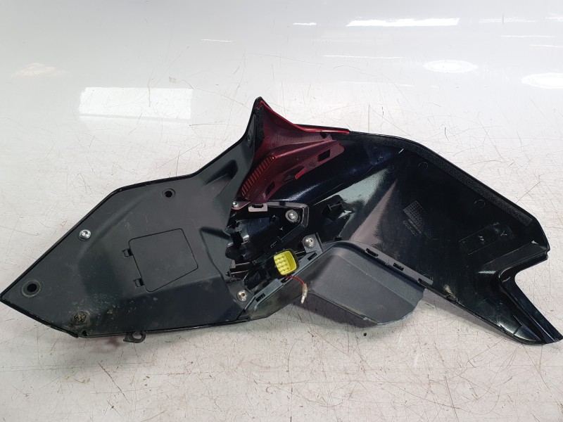 Recambio de carenado delantero derecho para zontes motorcycles zt125 -u referencia OEM IAM 4041201-067052  