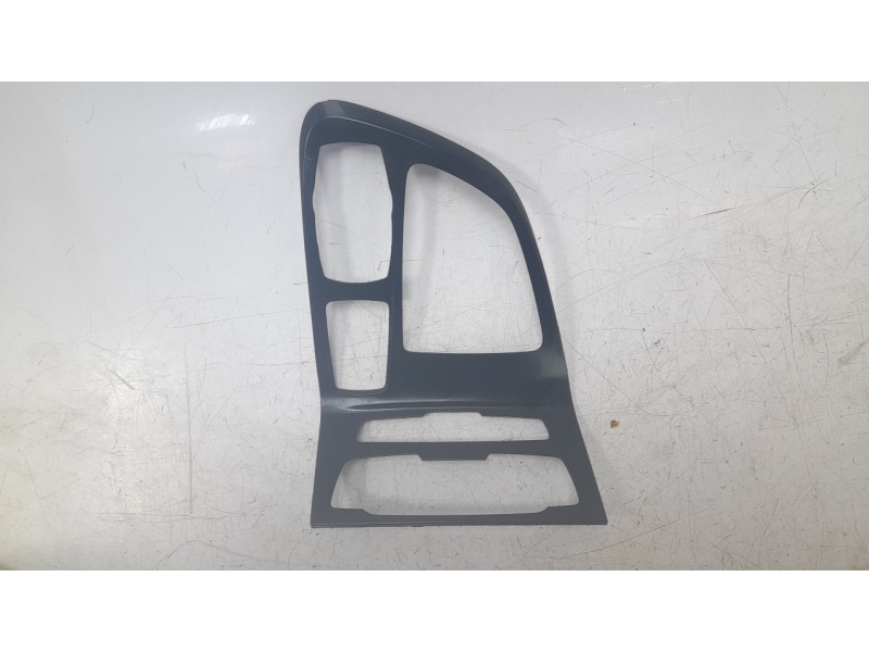 Recambio de moldura para bmw 2 active tourer (f45) 218 d referencia OEM IAM 5116F005920  