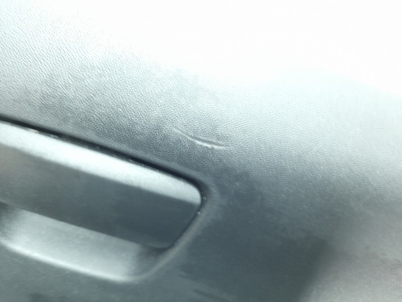 Recambio de guantera para peugeot 208 1.2 16v vti referencia OEM IAM 9673811277  