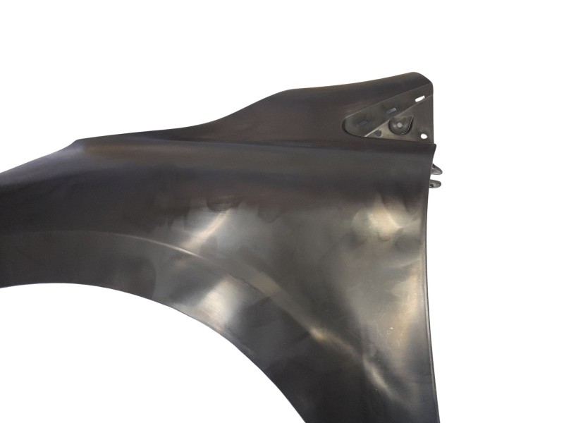 Recambio de aleta delantera izquierda para renault clio iv referencia OEM IAM 631017984R  109199612/5502561/RN3293004