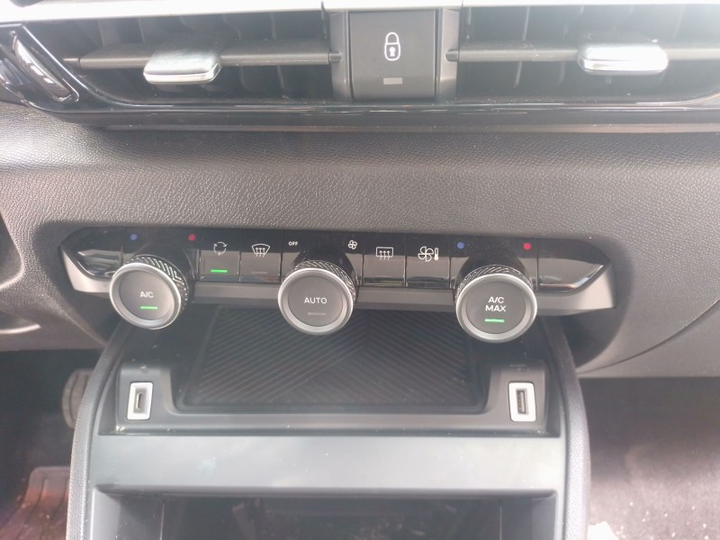 Recambio de mando climatizador para citroën c4 x 1.2 hybrid 136 136 ch gasolina/eléctrico (2024) referencia OEM IAM   