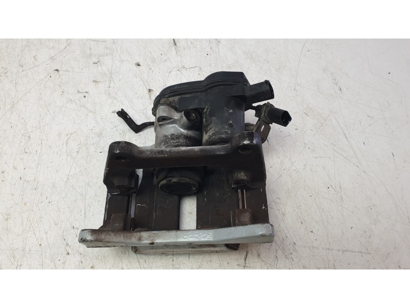 Recambio de pinza freno trasera derecha para porsche macan (95b) 3.0 s referencia OEM IAM 95B615406E  