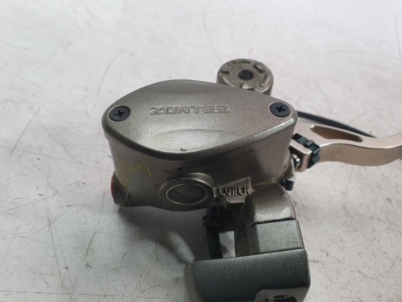 Recambio de bomba freno delantera para zontes motorcycles zt125 -u referencia OEM IAM 1100300-044000  