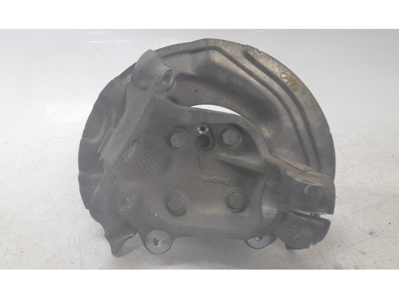 Recambio de mangueta delantera izquierda para bmw z4 roadster (e89) sdrive 23i referencia OEM IAM 677321004  