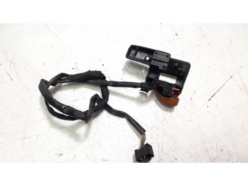 Recambio de piña luces izquierda para bmw r 850 r 850 r (r259) referencia OEM IAM 61317708345  
