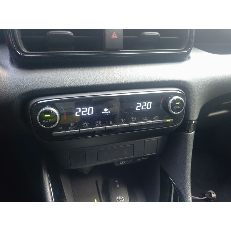 Recambio de mando climatizador para toyota yaris (_p21_, _pa1_, _ph1_) 1.5 hybrid (mxph10) referencia OEM IAM   