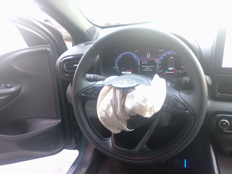 Recambio de volante para toyota yaris (_p21_, _pa1_, _ph1_) 1.5 hybrid (mxph10) referencia OEM IAM   