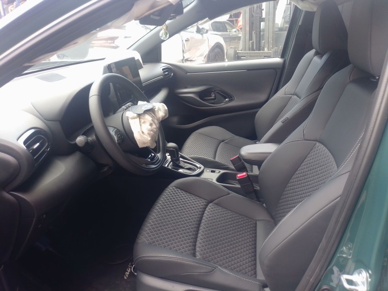 toyota yaris (_p21_, _pa1_, _ph1_) del año 2025