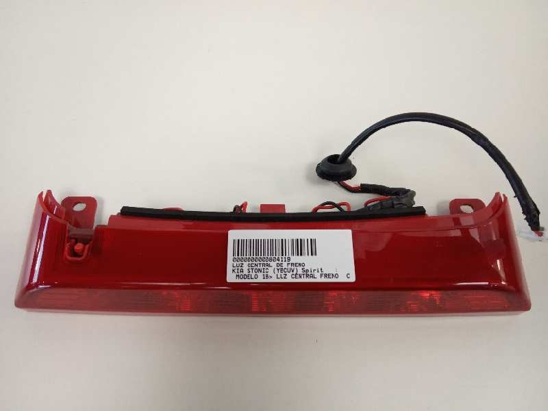 Recambio de luz central de freno para kia stonic (ybcuv) spirit referencia OEM IAM 92700H8400  