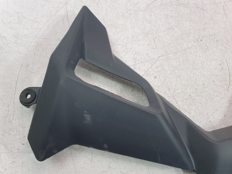 Recambio de moldura para zontes motorcycles zt125 -u referencia OEM IAM 1221200103000  