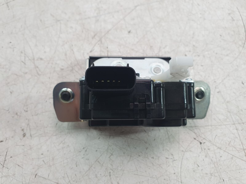 Recambio de cerradura maletero / porton para kia sportage v (nq5) 1.6 t-gdi hybrid referencia OEM IAM 81800P2000  