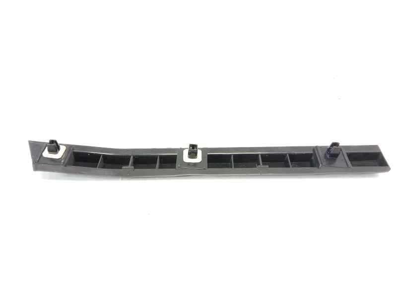 Recambio de molduras traseras para nissan qashqai (j11) 1.6 dci turbodiesel cat referencia OEM IAM 852204EA0A  