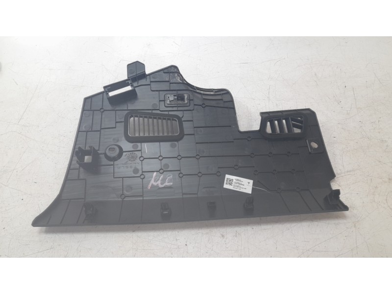 Recambio de moldura para tesla model 3 ev referencia OEM IAM 154004500H  