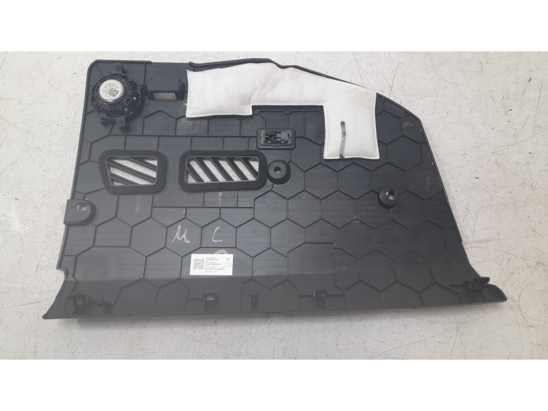 Recambio de moldura para tesla model 3 ev referencia OEM IAM 154004800H  