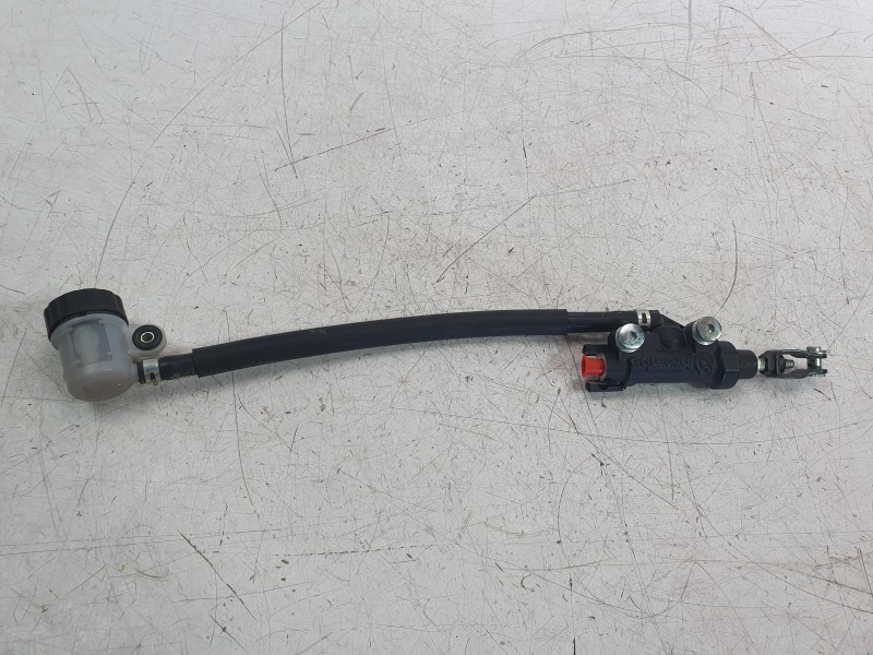 Recambio de bomba freno para yamaha yzf-r 7 yzf-r 7 referencia OEM IAM 56P2583V0100  