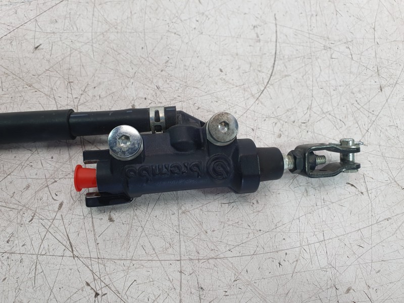 Recambio de bomba freno para yamaha yzf-r 7 yzf-r 7 referencia OEM IAM 56P2583V0100  