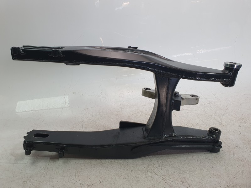 Recambio de basculante para yamaha yzf-r 7 yzf-r 7 referencia OEM IAM BEB2211001P0  