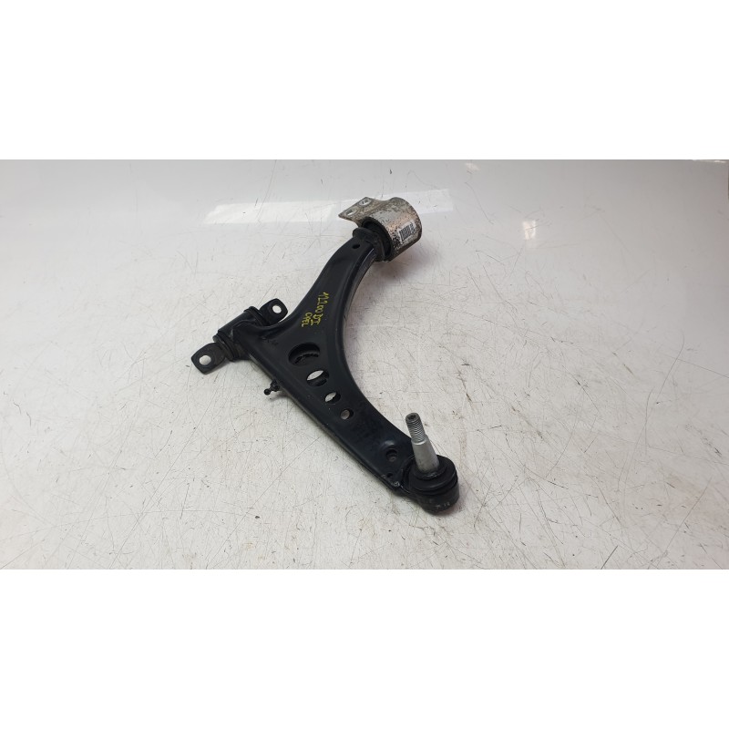 Recambio de brazo suspension inferior delantero izquierdo para opel insignia b grand sport (z18) 2.0 (68) referencia OEM IAM YR0