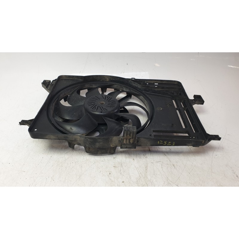 Recambio de electroventilador para ford transit connect v408 furgoneta/monovolumen 1.5 ecoblue referencia OEM IAM DV618C607AD  