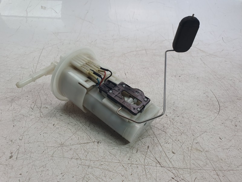 Recambio de bomba combustible para yamaha yzf-r 7 yzf-r 7 referencia OEM IAM 1WS139071000  