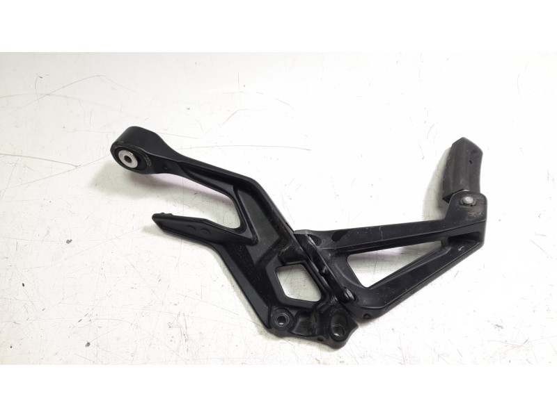 Recambio de estribera derecha para ktm 1290 super adventure wh 1290 superadventure s (2016) referencia OEM IAM 61903049000C1  