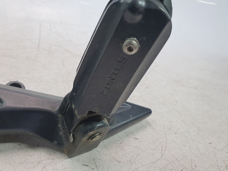 Recambio de estribera izquierda para zontes motorcycles zt125 -u referencia OEM IAM 1032112-016051  