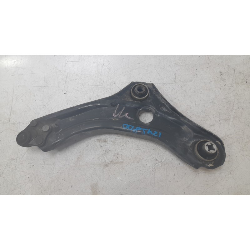Recambio de brazo suspension inferior delantero derecho para renault megane iv sport tourer (k9a/m/n_) 1.3 tce 140 (k9nb) refere