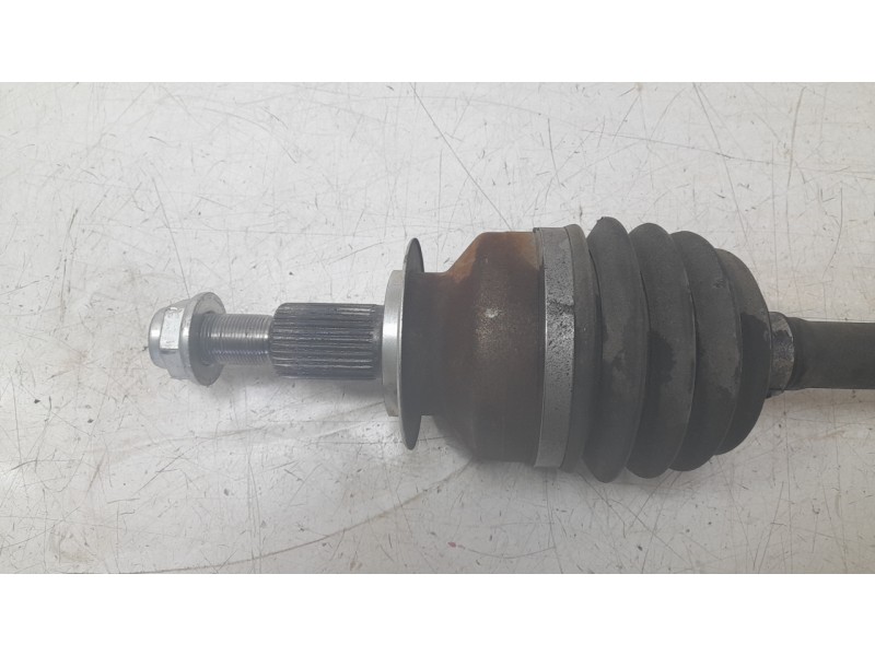 Recambio de transmision trasera derecha para ford mustang convertible gt referencia OEM IAM KR334K138BA  