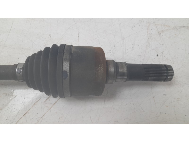 Recambio de transmision trasera derecha para ford mustang convertible gt referencia OEM IAM KR334K138BA  