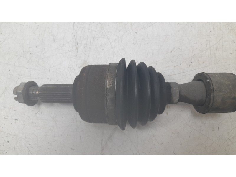 Recambio de transmision delantera izquierda para renault megane iv sport tourer (k9a/m/n_) 1.3 tce 140 (k9nb) referencia OEM IAM