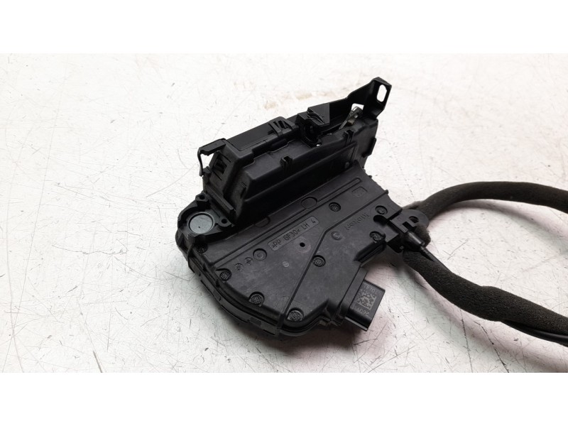 Recambio de cerradura puerta trasera izquierda para renault captur limited referencia OEM IAM 805034742R CRDREN4742 
