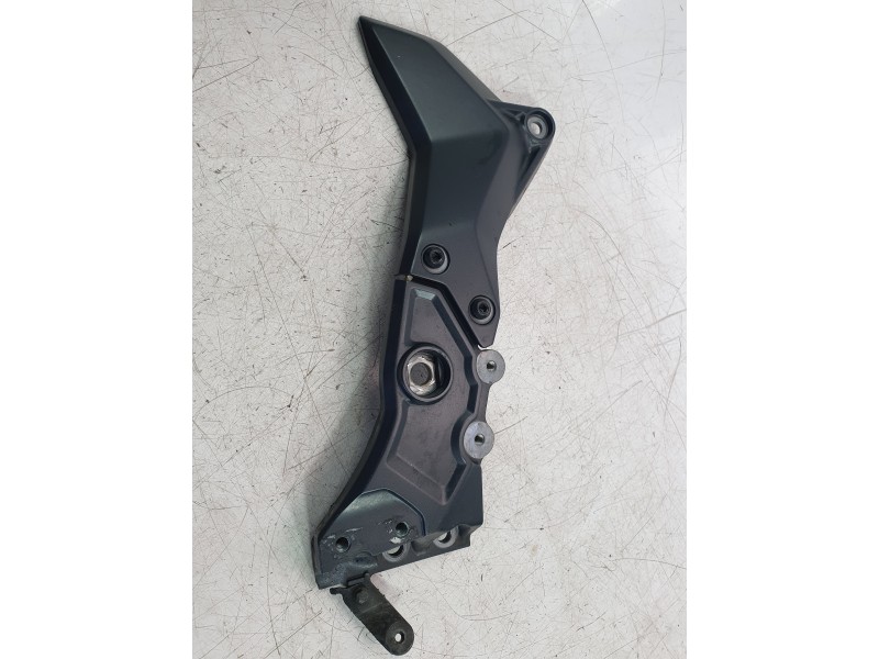 Recambio de moldura para yamaha yzf-r 7 yzf-r 7 referencia OEM IAM BEB2745300  