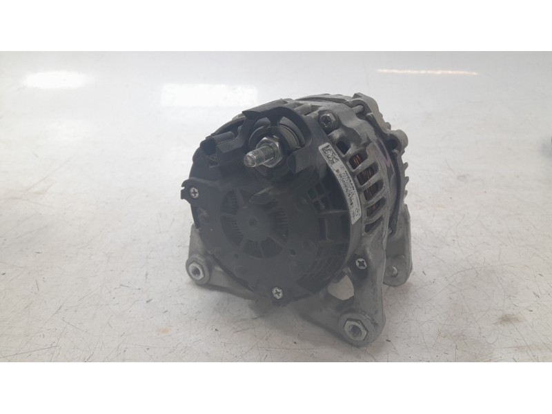 Recambio de alternador para renault megane iv sport tourer (k9a/m/n_) 1.3 tce 140 (k9nb) referencia OEM IAM 231009933R  ALF15045
