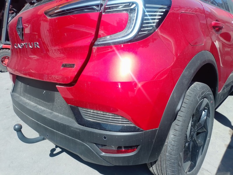 Recambio de paragolpes trasero para renault captur e-tech hybrid referencia OEM IAM   