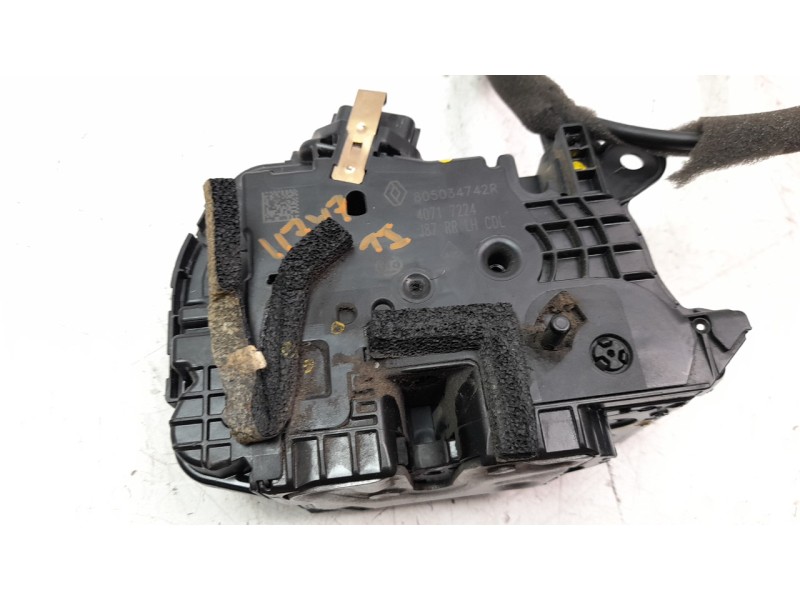 Recambio de cerradura puerta trasera izquierda para renault captur limited referencia OEM IAM 805034742R CRDREN4742 