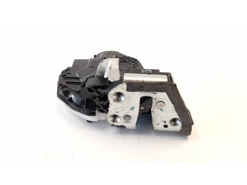 Recambio de cerradura puerta trasera izquierda para honda civic lim.5 (fk) 1.5 prestige referencia OEM IAM 72651TEXY000 41134016
