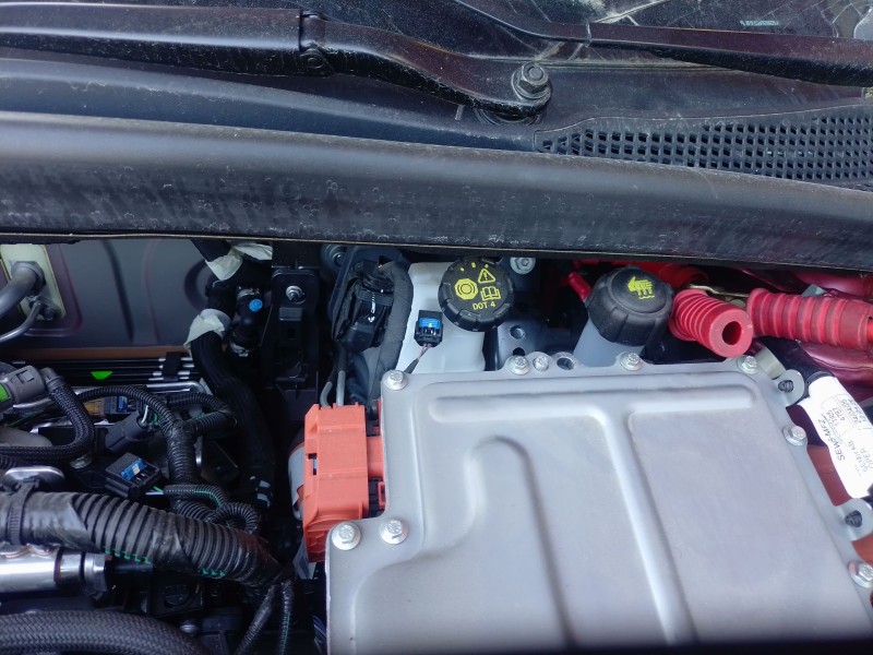 Recambio de bomba freno para renault captur e-tech hybrid referencia OEM IAM   