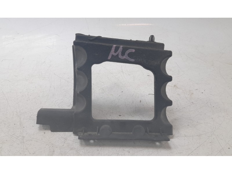 Recambio de soporte paragolpes trasero derecho para ford mustang convertible gt referencia OEM IAM FR3B17E850AD  