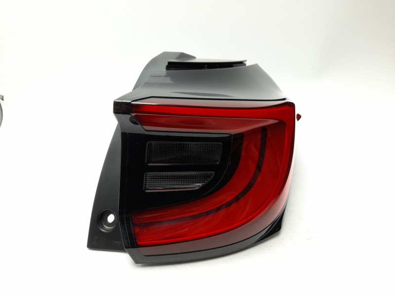 Recambio de piloto trasero derecho para toyota yaris (_p21_, _pa1_, _ph1_) 1.5 hybrid (mxph10) referencia OEM IAM 81551K0040  