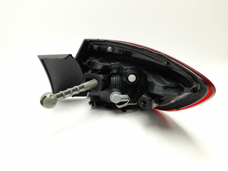 Recambio de piloto trasero izquierdo para renault clio v (b7_) 1.0 lpg (b7mt) referencia OEM IAM 265551035R  103F18140771/160185