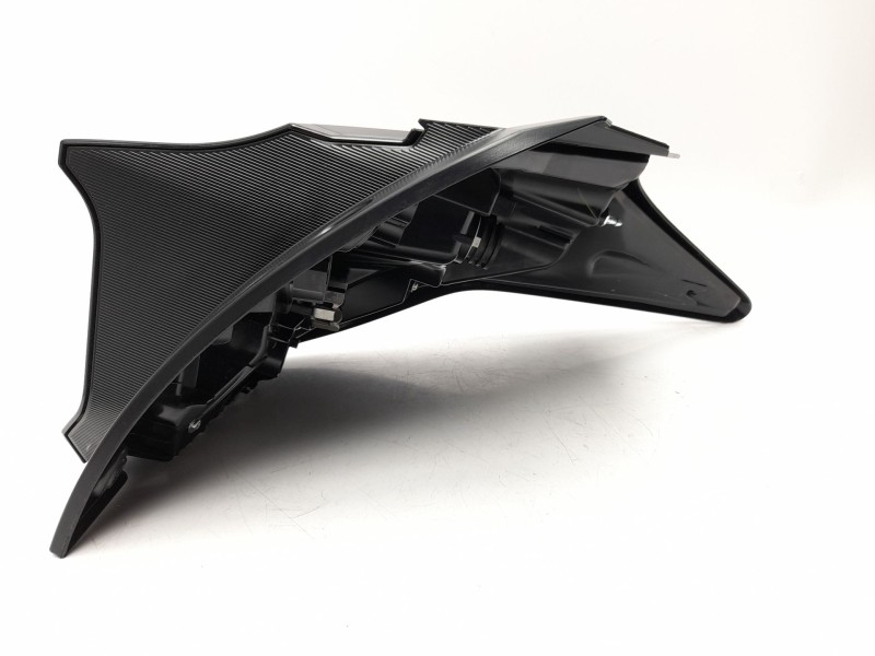 Recambio de piloto trasero izquierdo para toyota yaris (_p21_, _pa1_, _ph1_) 1.5 hybrid (mxph10) referencia OEM IAM 81561K0040  